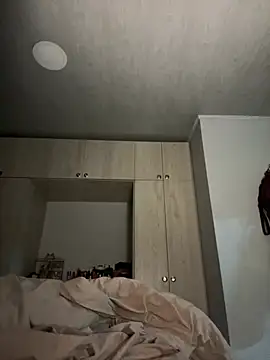 RachelWeisz  online show from 26, 2, 2026