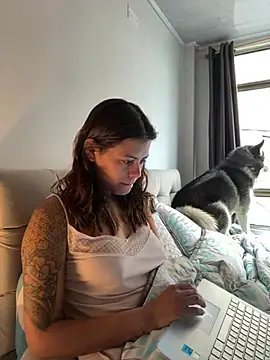 RachelWeisz  online show from 2, 5, 2026
