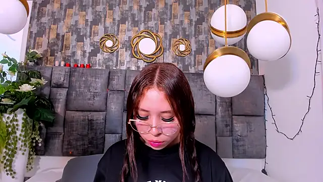 MiiaTauro online show from 25, 3, 2026