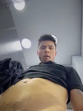 Snapshot of Eros_lee chatting on 3, 3, 2026 Eros lee online show from 3, 3, 2026