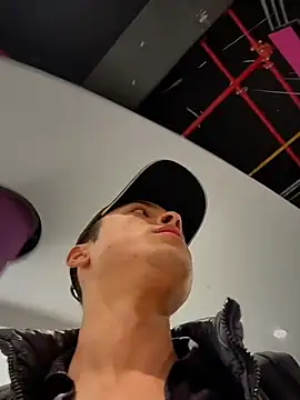 Snapshot of Eros_lee chatting on 22, 3, 2026 Eros lee online show from 22, 3, 2026