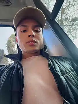 Snapshot of Eros_lee chatting on 13, 3, 2026 Eros lee online show from 13, 3, 2026
