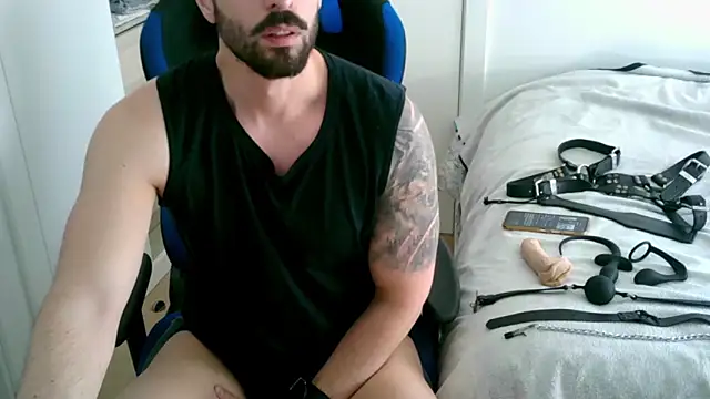 Snapshot of Sub-Titan chatting on 21, 5, 2026 Sub-Titan online show from 21, 5, 2026
