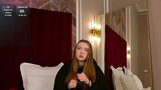 Snapshot of StacyHicks chatting on 28, 2, 2026 StacyHicks online show from 28, 2, 2026