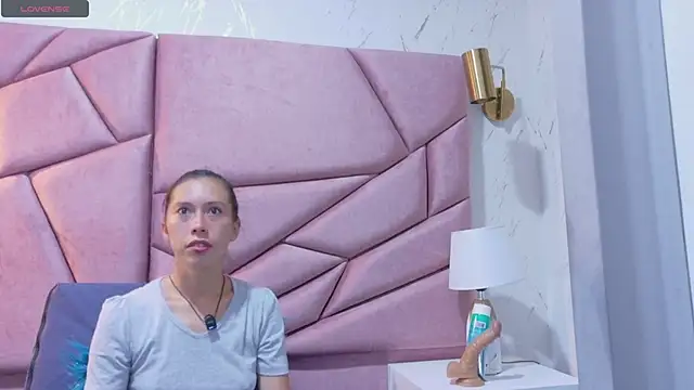 kimberlypink  online show from 3, 3, 2026