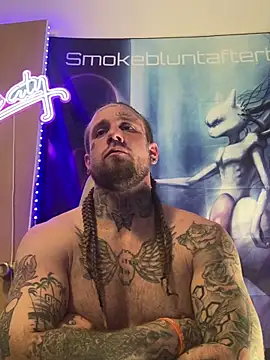 Smokebluntafterblunt online show from 13, 4, 2026