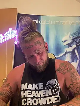 Snapshot of Smokebluntafterblunt chatting on 13, 6, 2026 Smokebluntafterblunt online show from 13, 6, 2026
