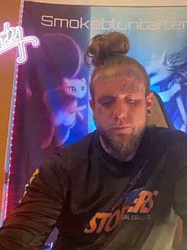 Smokebluntafterblunt online show from 20, 3, 2026