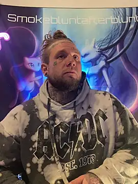 Smokebluntafterblunt online show from 16, 3, 2026