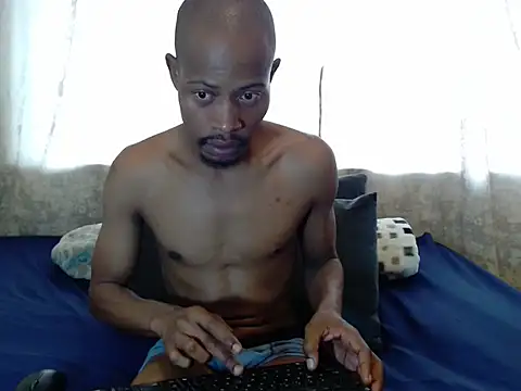 Snapshot of MRSHYGUY29 chatting on 21, 2, 2026 MRSHYGUY29 online show from 21, 2, 2026