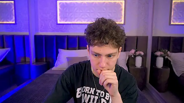 Snapshot of StefanBev chatting on 15, 2, 2026 StefanBev online show from 15, 2, 2026