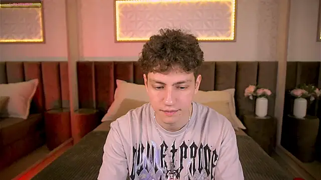 Snapshot of StefanBev chatting on 19, 2, 2026 StefanBev online show from 19, 2, 2026