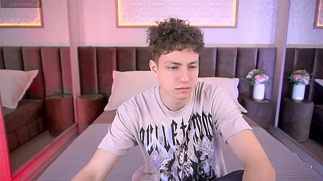 Snapshot of StefanBev chatting on 8, 2, 2026 StefanBev online show from 8, 2, 2026