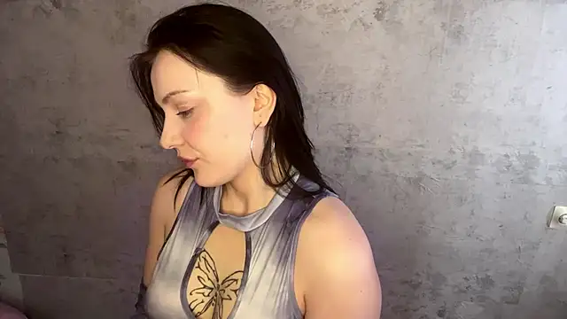 Snapshot of Mona_Fox chatting on 15, 2, 2026 Mona Fox online show from 15, 2, 2026