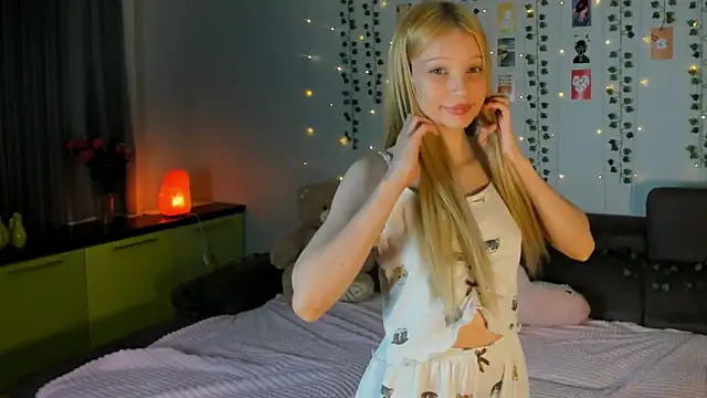 Kiracute18 online show from 24, 4, 2026