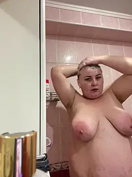 Mommy-girl-Lola online show from 17, 2, 2026