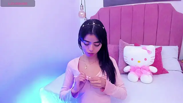 Mia Naive online show from 10, 6, 2026