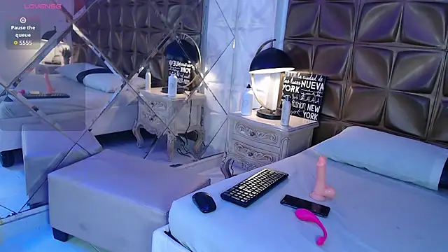 Snapshot of LunaJohns chatting on 20, 3, 2026 LunaJohns online show from 20, 3, 2026