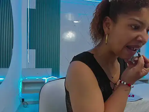 Shantall-blue online show from 16, 2, 2026