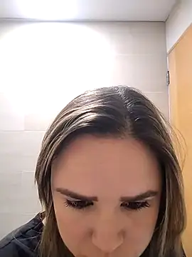 julianag09 online show from 20, 4, 2026