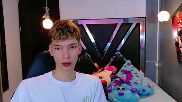 Snapshot of Liam_Green1 chatting on 1, 3, 2026 Liam Green1 online show from 1, 3, 2026