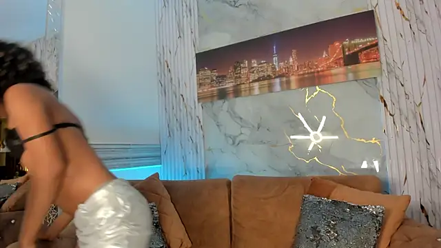 Thiana Rogers online show from 24, 3, 2026