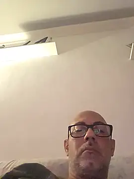 Snapshot of pareja47 chatting on 1, 8, 2026 pareja47 online show from 1, 8, 2026