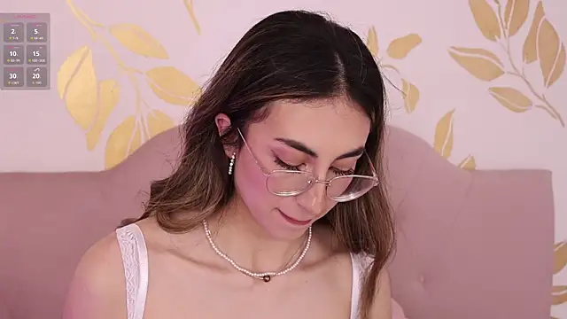 EmmaClark   online show from 6, 3, 2026