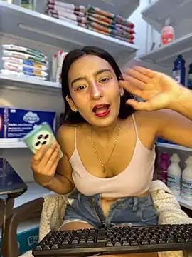 -BabyLuna online show from 31, 3, 2026