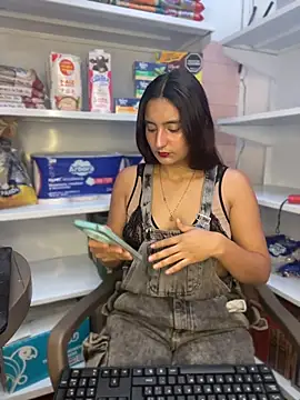 -BabyLuna online show from 6, 4, 2026