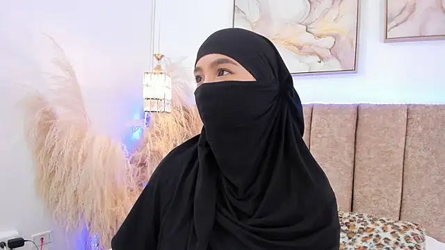 Snapshot of Yaasmin_ chatting on 10, 2, 2026 Yaasmin online show from 10, 2, 2026