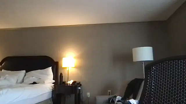 bisexualbeauty50 online show from 25, 2, 2026