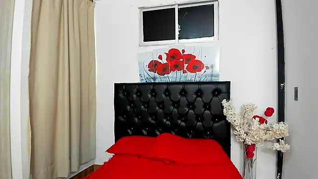 Snapshot of Kitty_f00x chatting on 15, 7, 2026 Kitty f00x online show from 15, 7, 2026