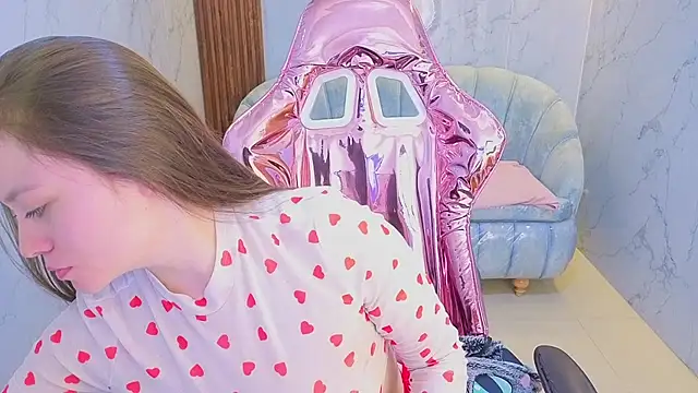 Amelia Cooper s online show from 6, 3, 2026