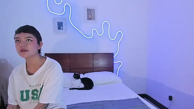 Snapshot of hardcoreheat_ind chatting on 8, 2, 2026 hardcoreheat ind online show from 8, 2, 2026