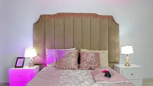 Alessiia Moon online show from 13, 3, 2026