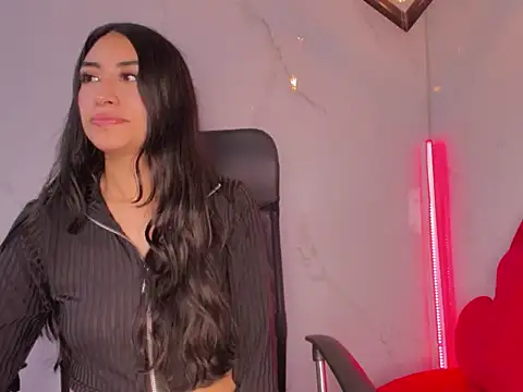 Snapshot of TiffanyDream8 chatting on 20, 2, 2026 TiffanyDream8 online show from 20, 2, 2026