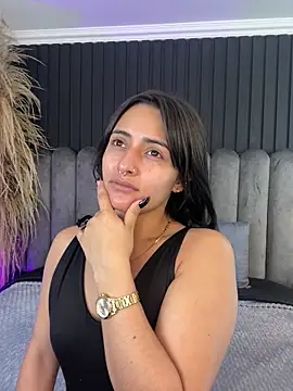 Nanda vixen  online show from 28, 4, 2026