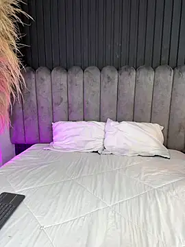 Nanda vixen  online show from 15, 3, 2026