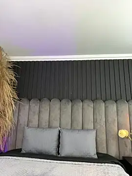 Nanda vixen  online show from 25, 4, 2026