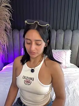 Nanda vixen  online show from 2, 6, 2026