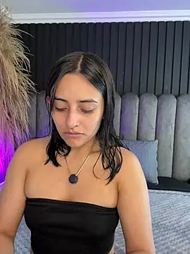 Nanda vixen  online show from 19, 5, 2026