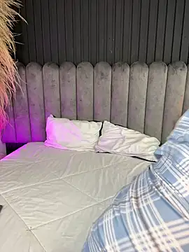 Nanda vixen  online show from 14, 3, 2026