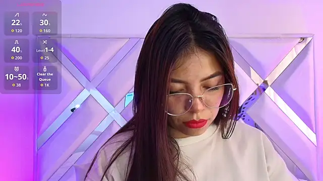 Ariana Castillo   online show from 23, 2, 2026