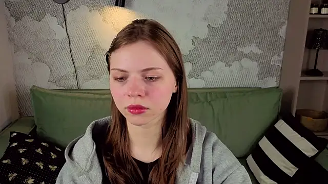 Snapshot of LesleySky chatting on 1, 3, 2026 LesleySky online show from 1, 3, 2026