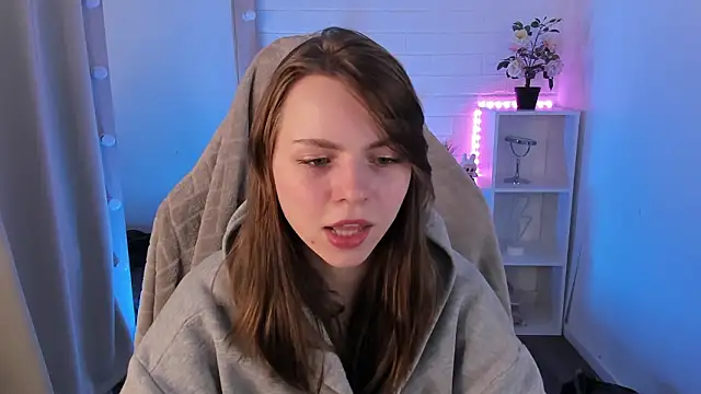 Snapshot of LesleySky chatting on 27, 2, 2026 LesleySky online show from 27, 2, 2026