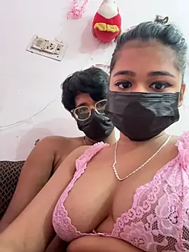 Snapshot of jerryandhunny chatting on 8, 2, 2026 jerryandhunny online show from 8, 2, 2026