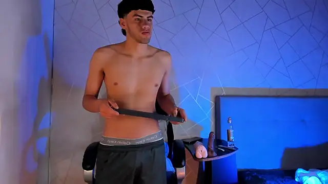 Milo Thompson online show from 28, 3, 2026