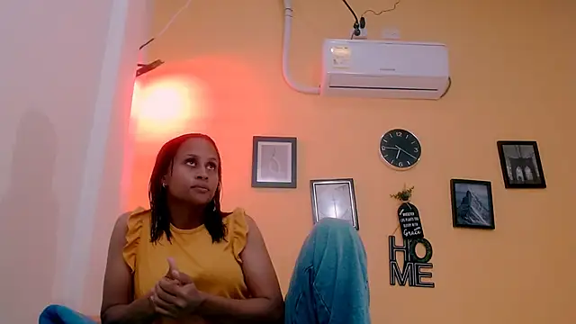 sexiempoderada18 online show from 24, 5, 2026