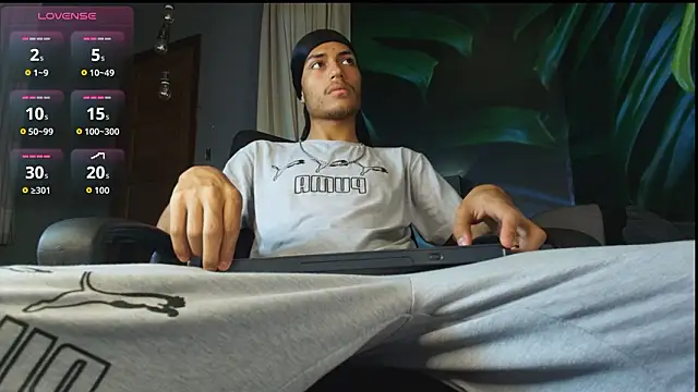 Snapshot of ItsZairen chatting on 10, 2, 2026 ItsZairen online show from 10, 2, 2026